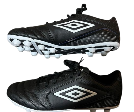 0075-zapato-futbol-umbro-talla-41-41.5-removebg-preview ZAPATOS FUTBOL UMBRO NEGRO