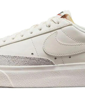 0919-ZAPATILLAS NIKE BLAZER LOW TALLA 37.5 = 24.5 CM, 38 = 25 CM, 40 = 25.5 CM ZAPATILLAS NIKE BLAZER LOW TALLA 37.5-38-40