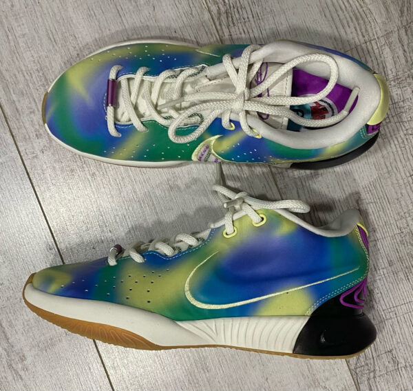 0982-ZAPATILLAS NIKE LEBRON 21 NIÑXS-MUJER BASQUETBOL TALLA 38.5 = 24 CM, 39 = 24.5 CM ZAPATILLAS NIKE LEBRON 21 NIÑXS/MUJER BASQUETBOL TALLA 38.5-39