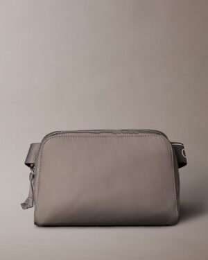 CROSSBODY CALVIN KLEIN GRIS CROSSBODY CALVIN KLEIN GRIS