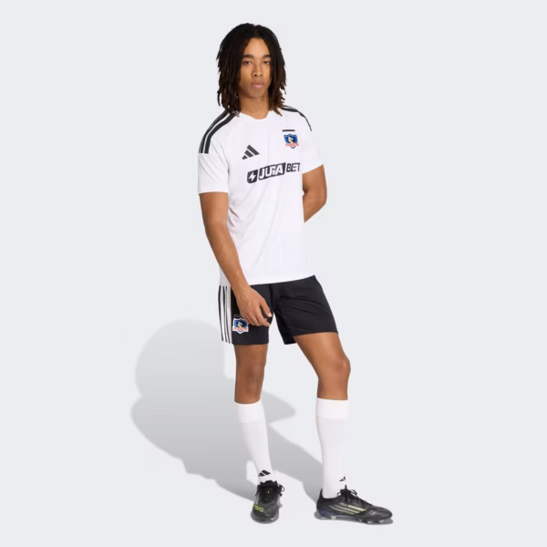 CAMISETA ADIDAS COLO COLO LOCAL BLANCA-2 CAMISETA ADIDAS COLO COLO LOCAL 2026 BLANCA